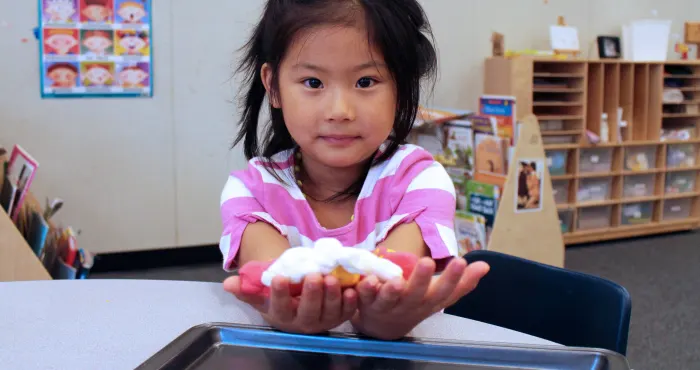 4 ways Play-Doh aids child development