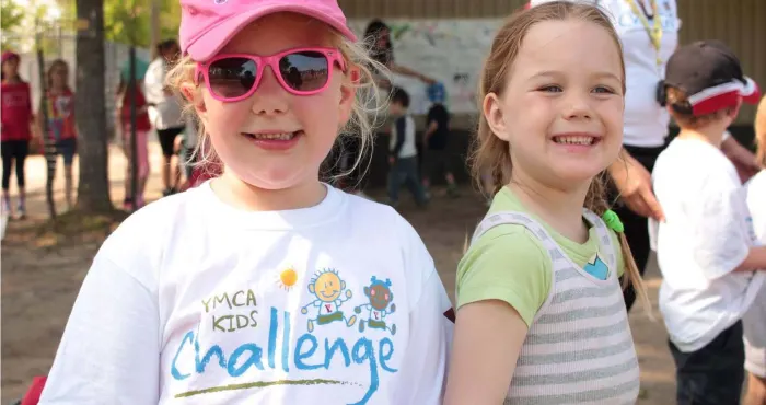 3 reasons to challenge your kids to give back to their community