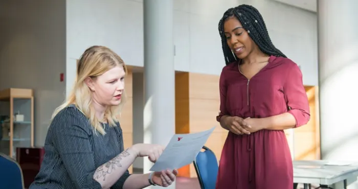 8 Tips to Impress Employers at Job Fairs